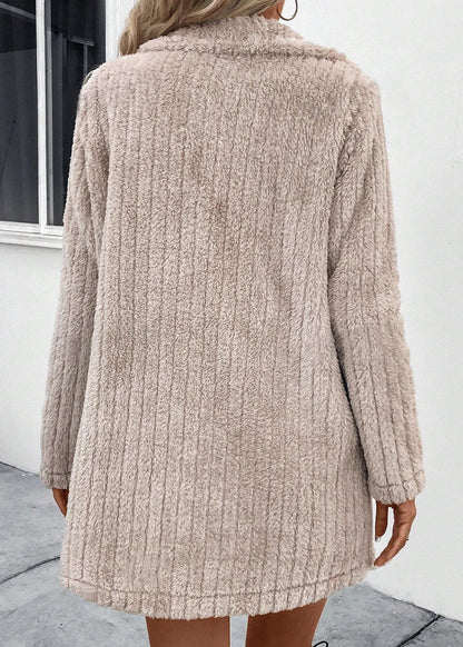 Manteau cardigan peluche à revers femme