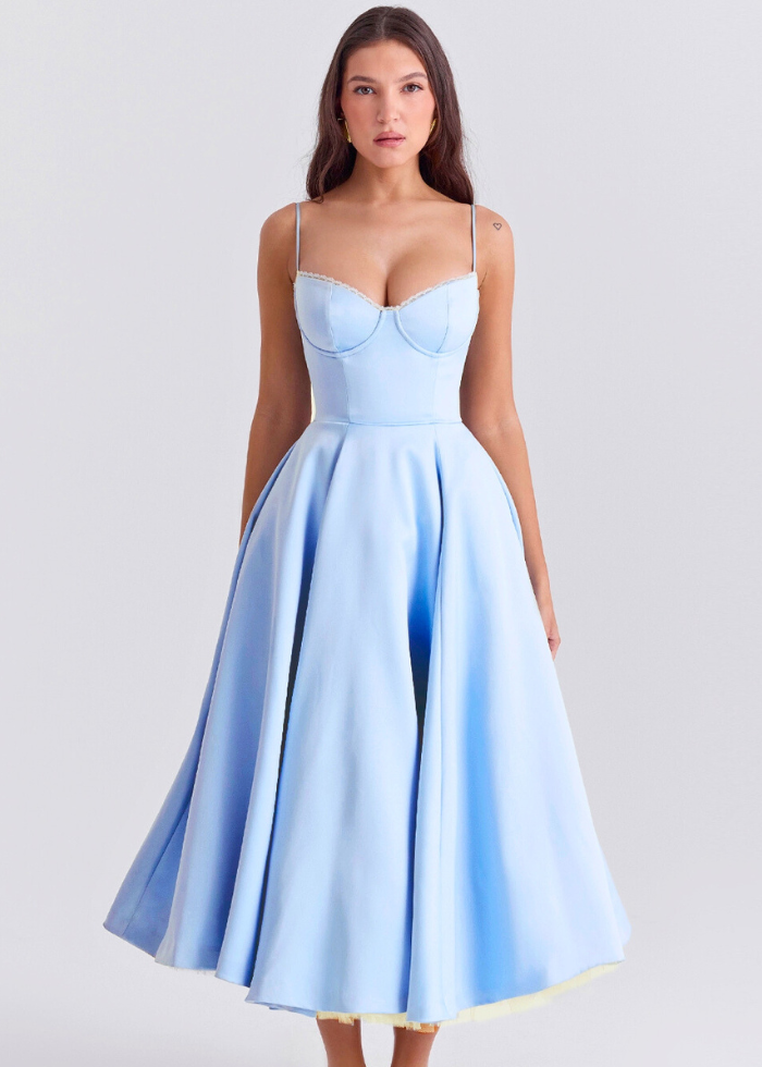 Robe longue satin romantique