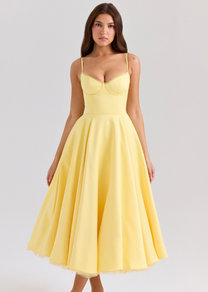 Robe longue satin romantique