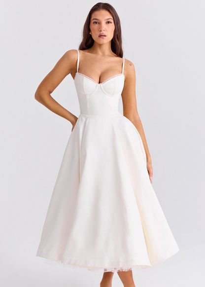 Robe longue satin romantique