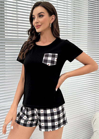 Ensemble Carreaux Chic – Haut Noir & Short Élastique