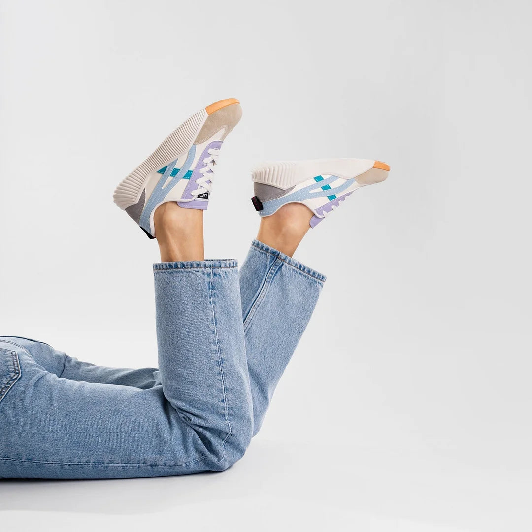 Chaussures orthopédiques modernes et respirantes