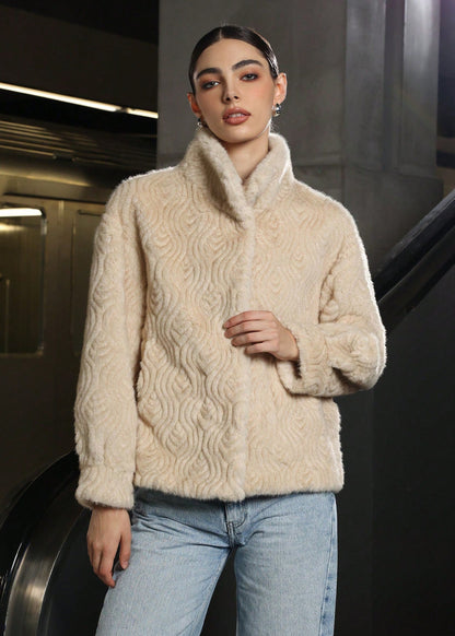 Manteau épais col montant femme